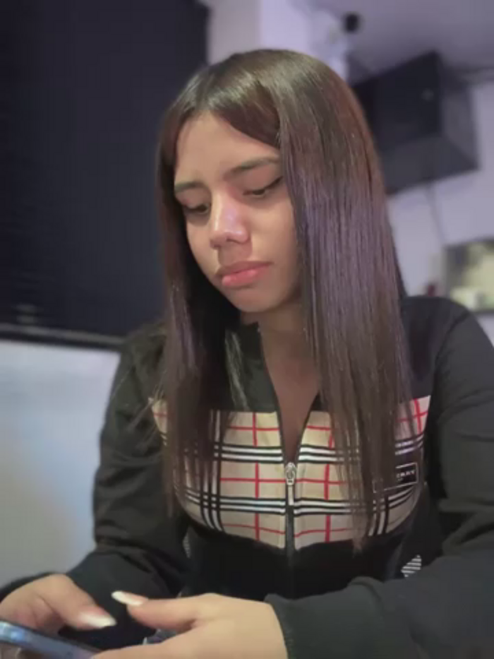 Laura-Khalifa