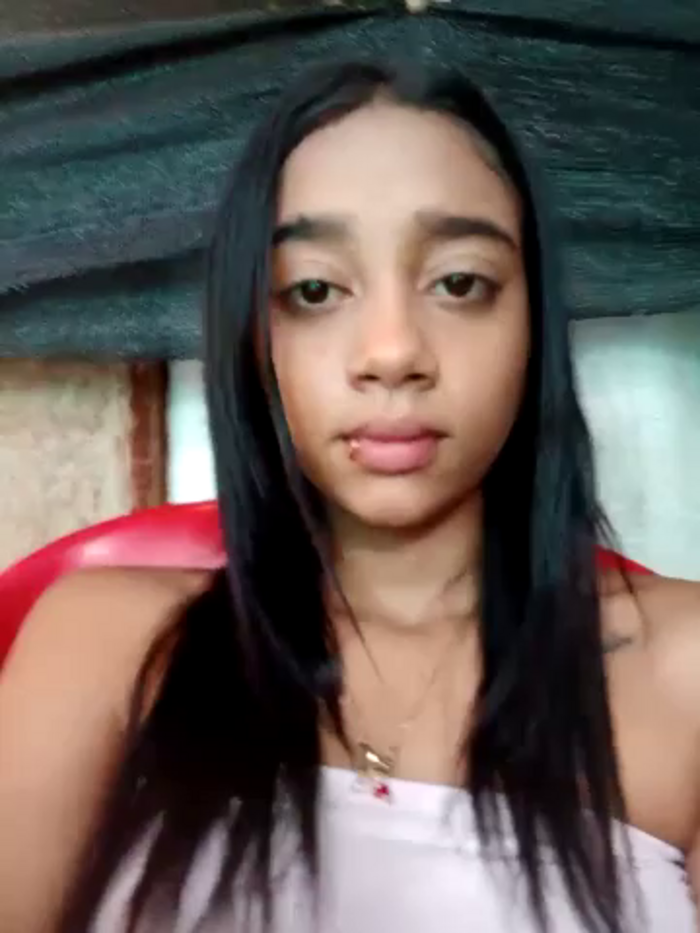 Zoe_Sweett18