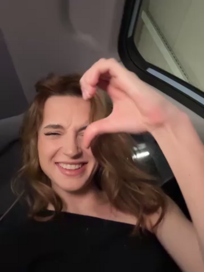 -AngelAri-