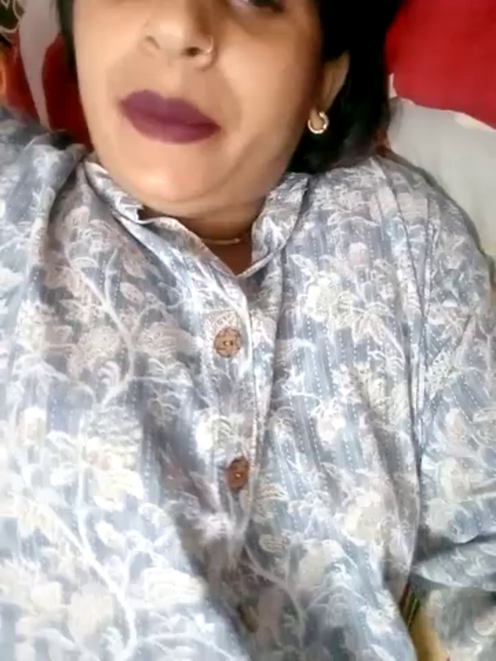 Noughty_Bhabhi