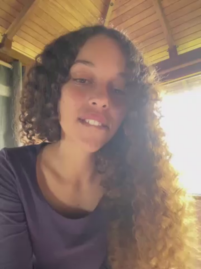 Rati_Curly