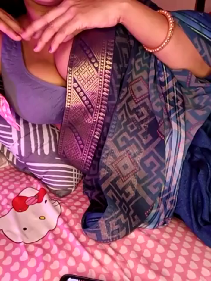 kaamuk_shweta