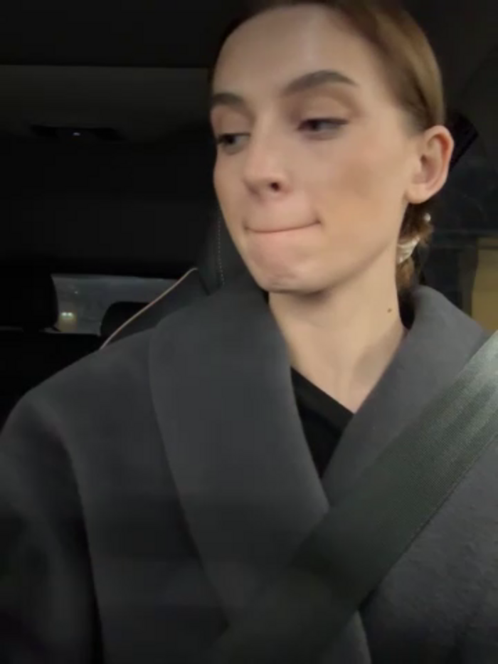 -AngelAri-