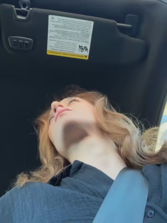 -AngelAri-