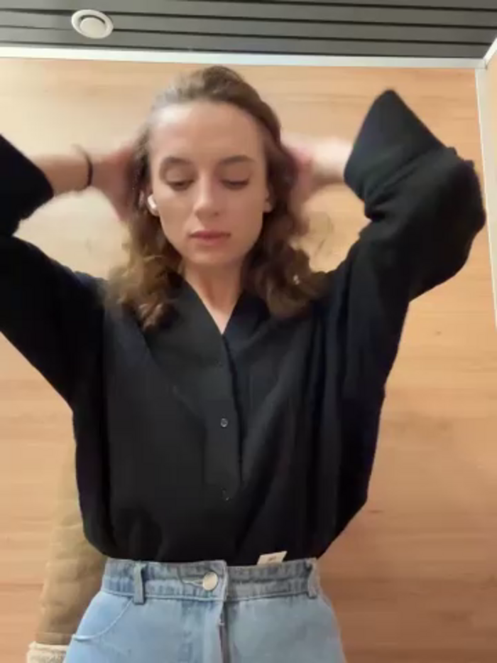 -AngelAri-