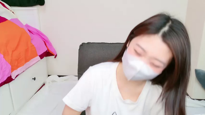-MOMOKA-