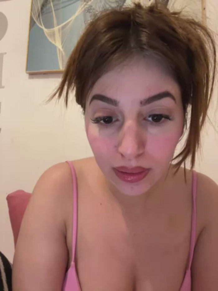 Hot_malak