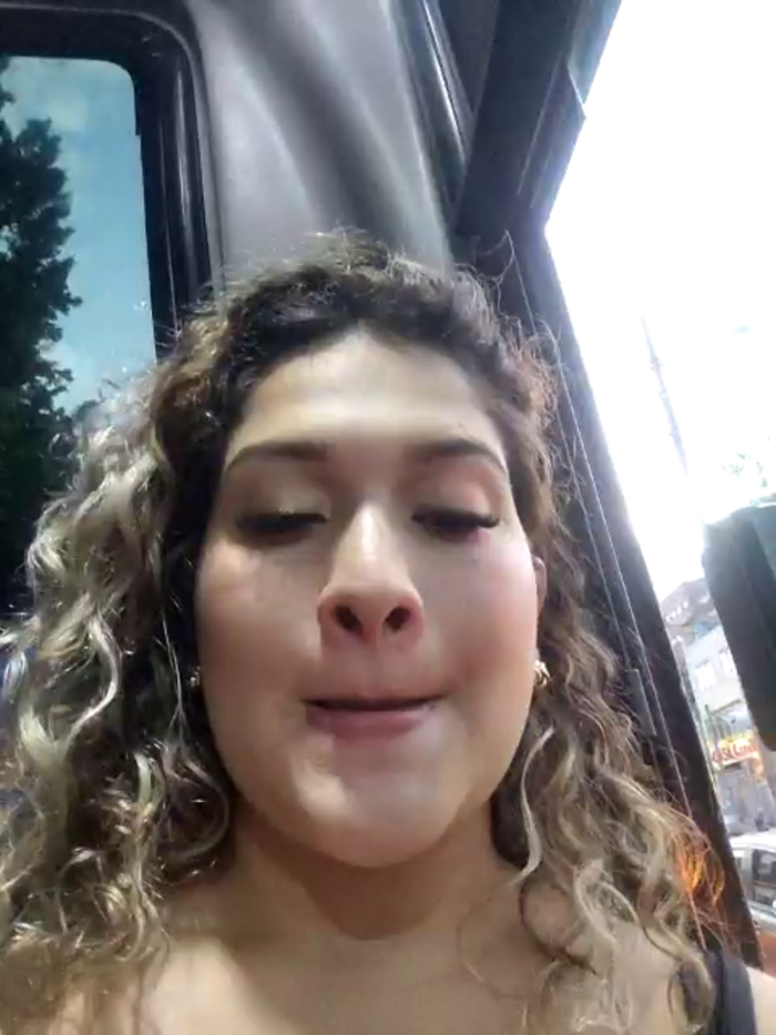 Sara_smiiith211