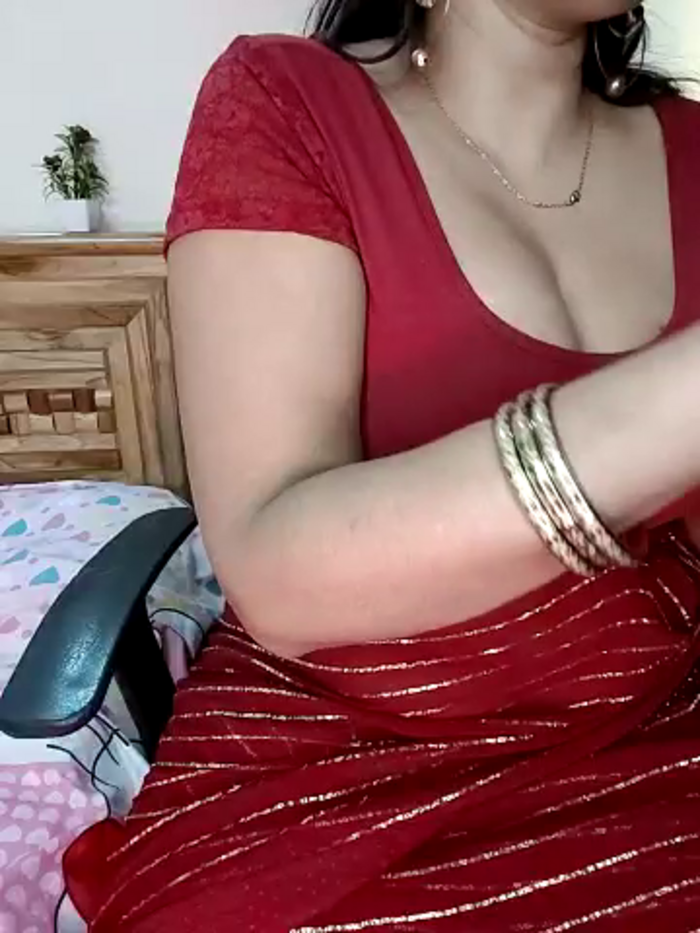 kaamuk_shweta