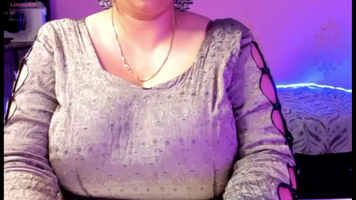 Gulabi_Queen
