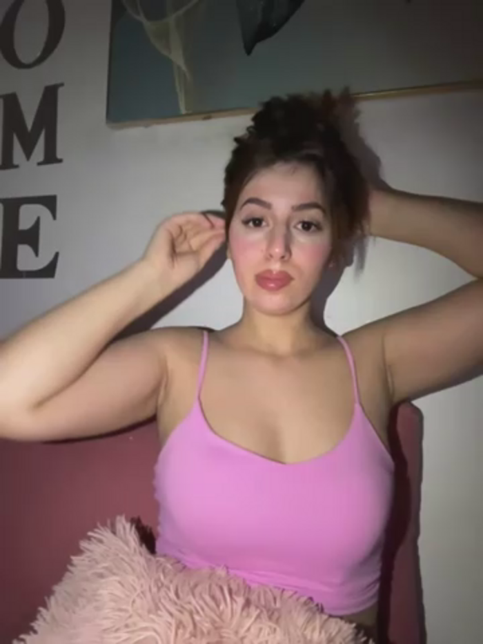 Hot_malak