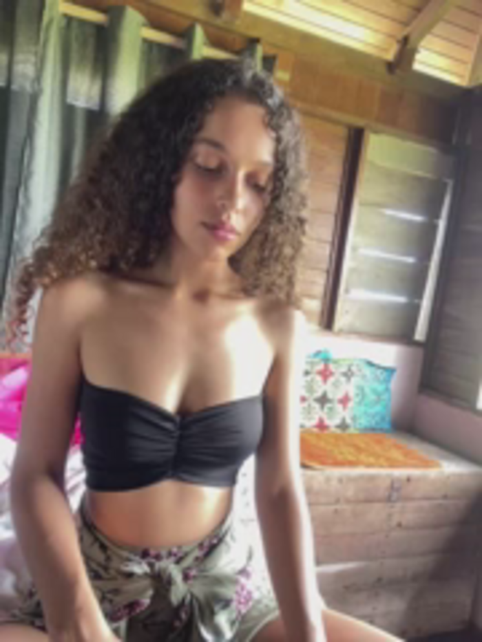 Rati_Curly