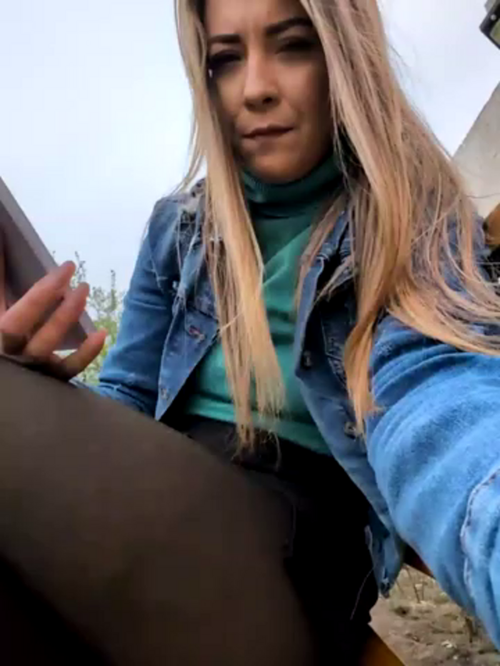 Risky_girl23