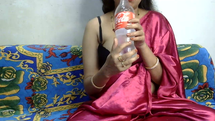 naughty_preeti