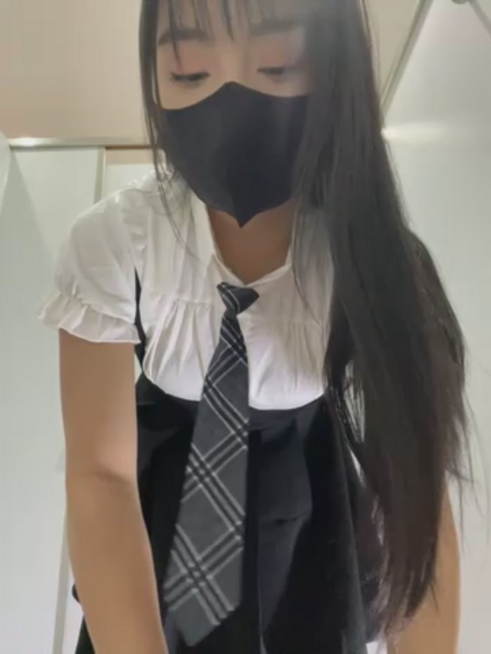 Asia-Lynn