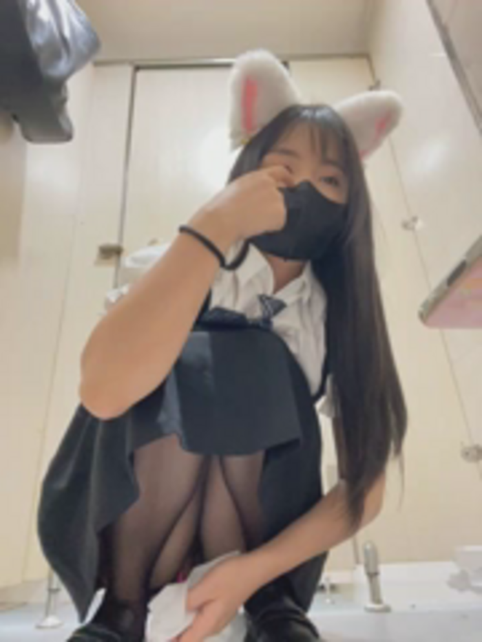 Asia-Lynn