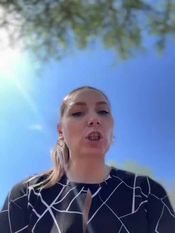 Crazy-Rosa
