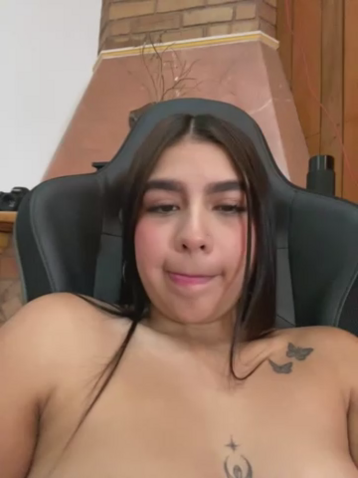 SaritaHot_69