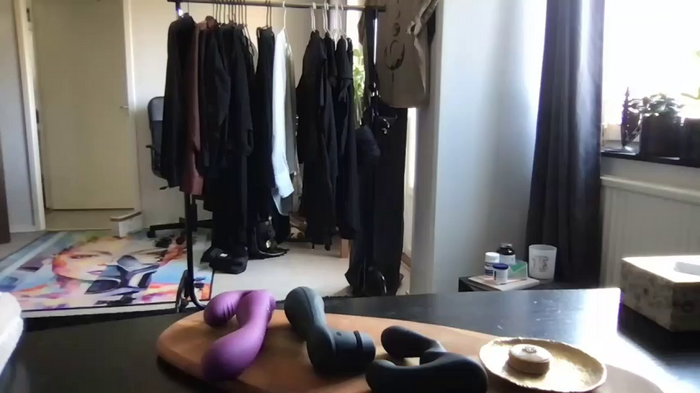 SwingWingWomanSweden