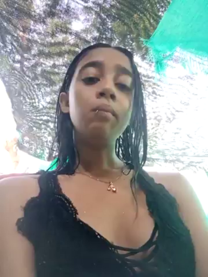 Zoe_Sweett18