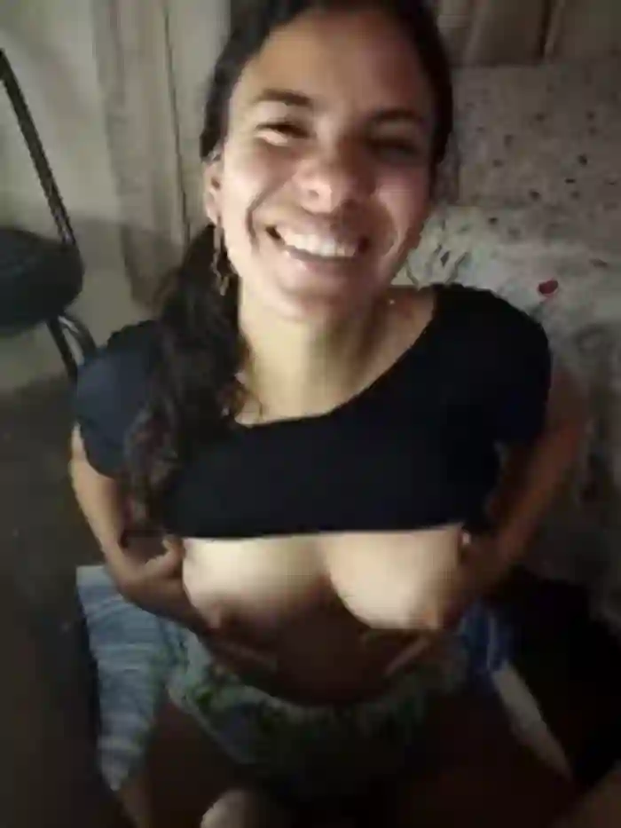 2025/04/16/stripchat-roman_and_jessie-04-34-32