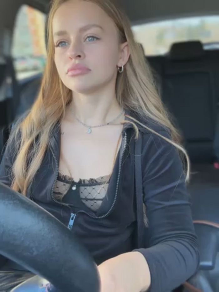 AngelinaTeller