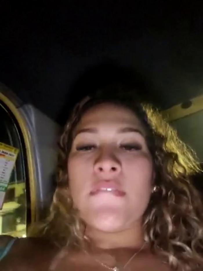 Sara_smiiith211