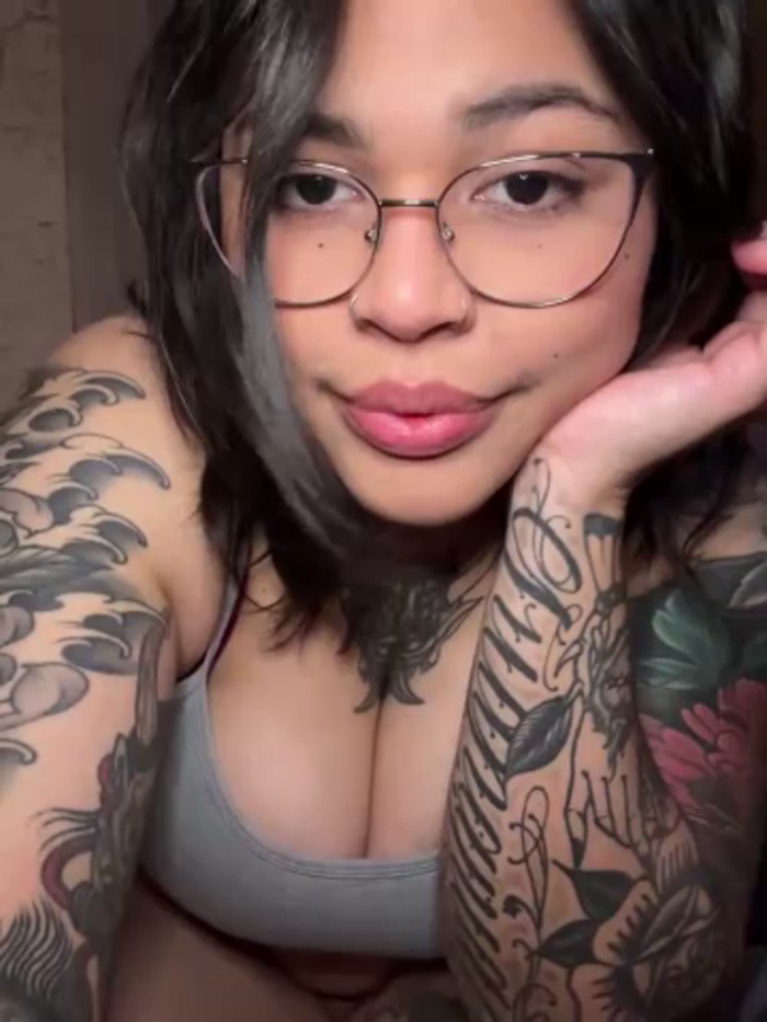 miacanela_xo