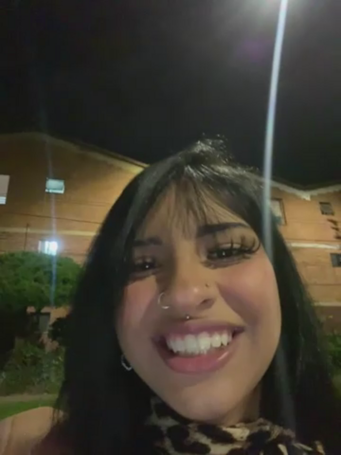 Hilary_pinkk