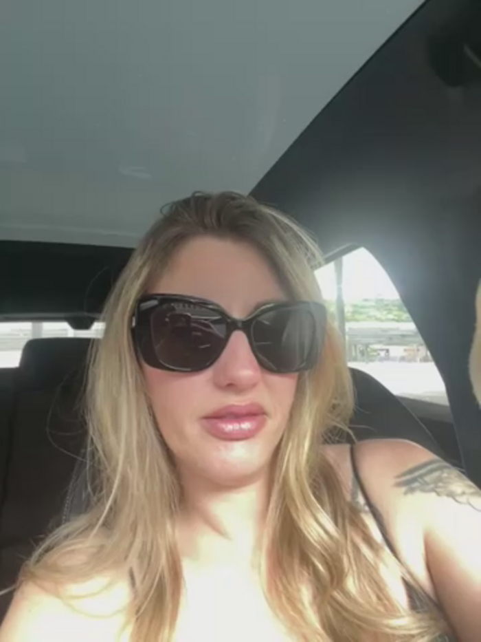Megan_off