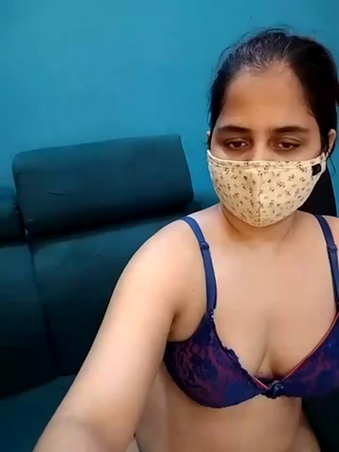 delstrip_couple