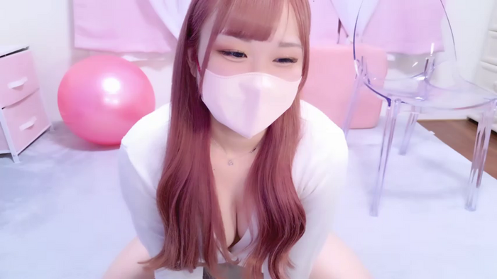 MAIKA_pyon