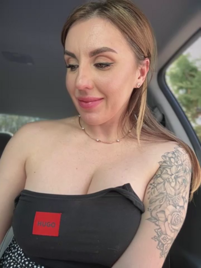 MilfNextDoor20
