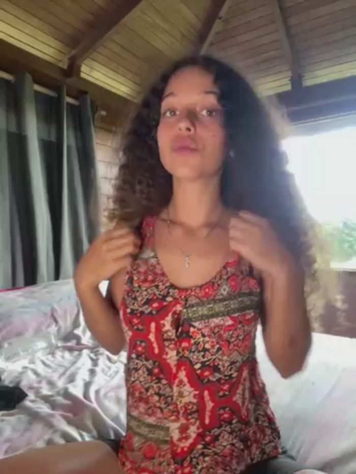 Rati_Curly