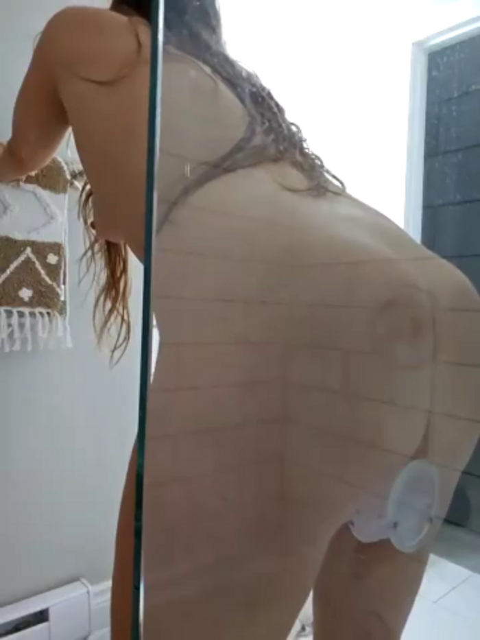 RebeccaXO_