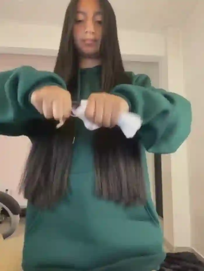 2025/04/17/stripchat-aly_golden_-09-21-59