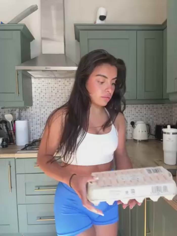 cute_carly_