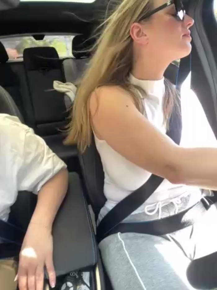 Megan_off