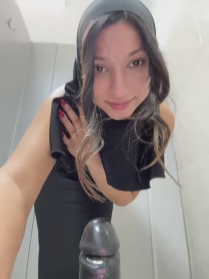_MiaQueen_