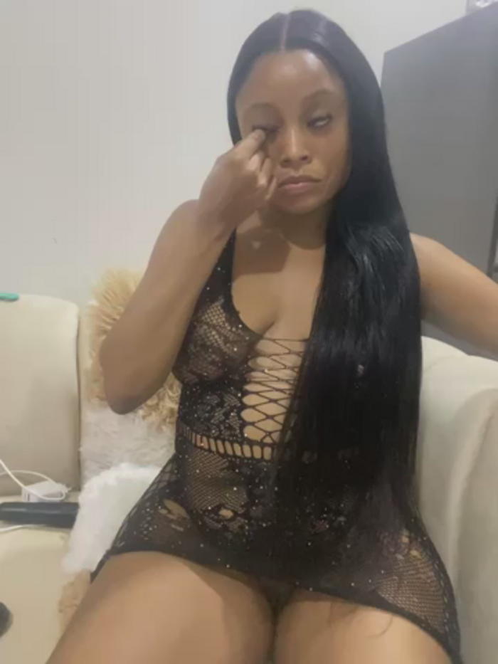 SexyDee025