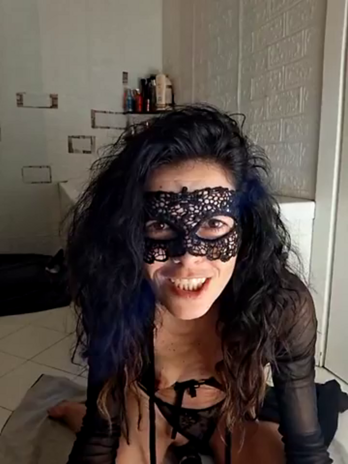 EmySkinny85