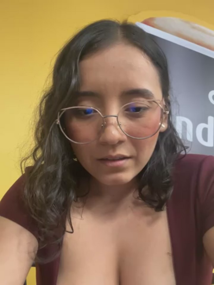 Kay_LustyWife