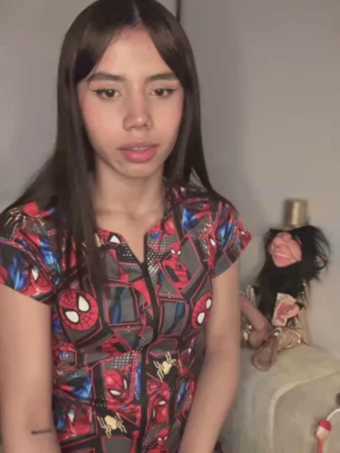 Laura-Khalifa