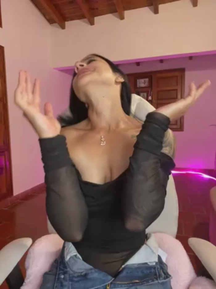 Ale_Lewis