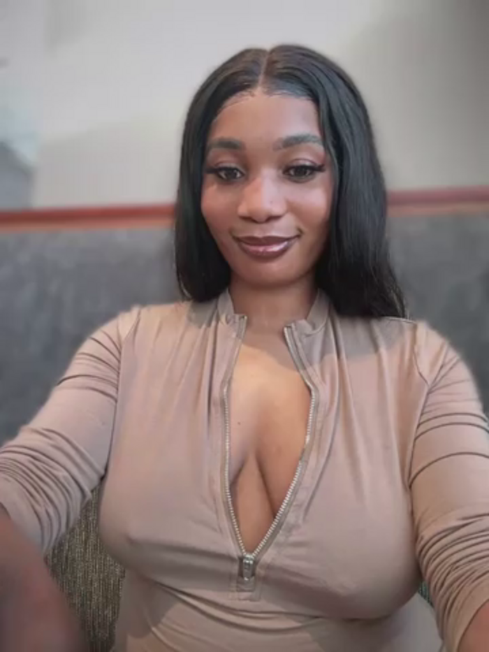 __Nessa__