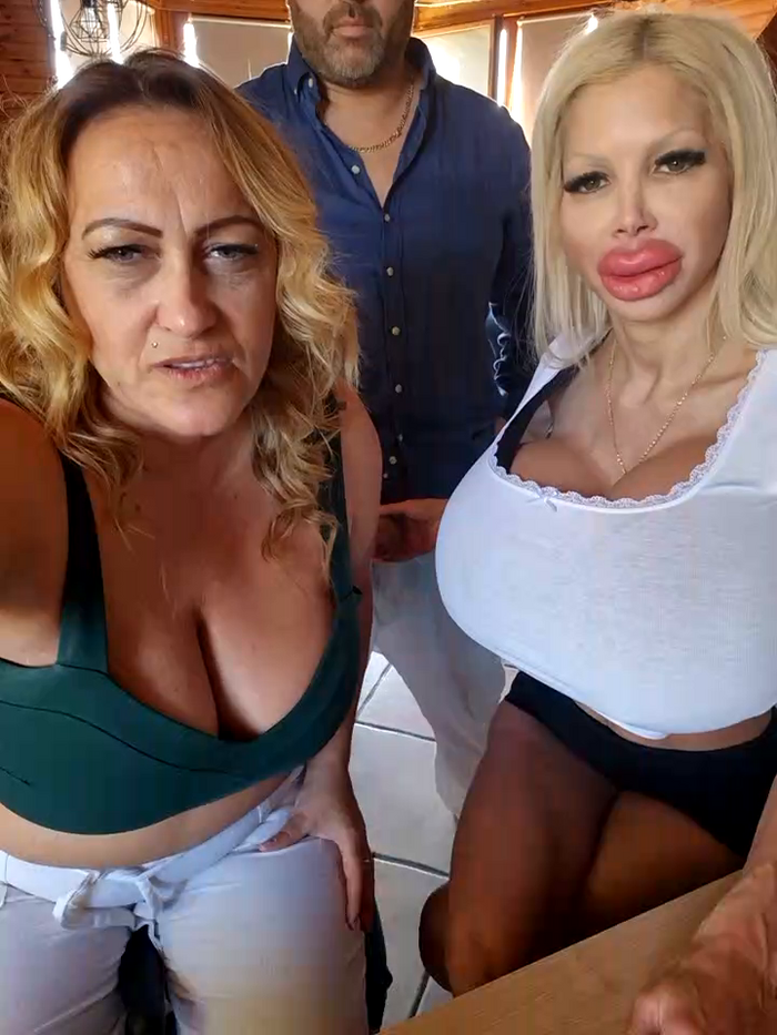 Isabellaa04