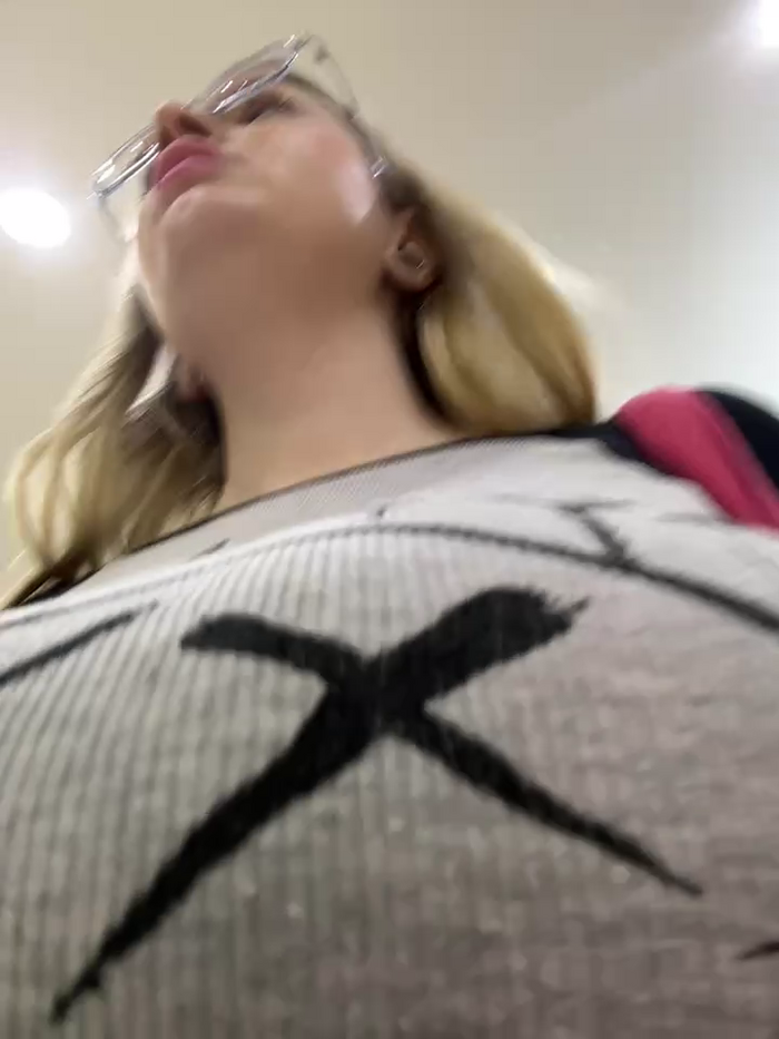 Teya_moon_