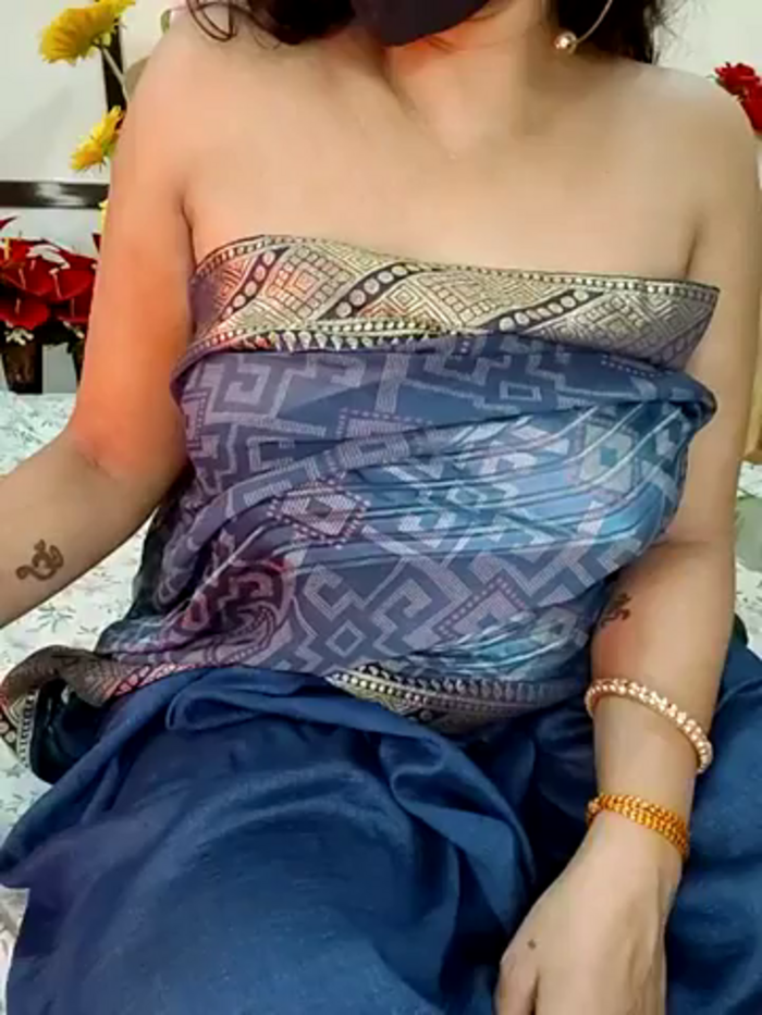 kaamuk_shweta