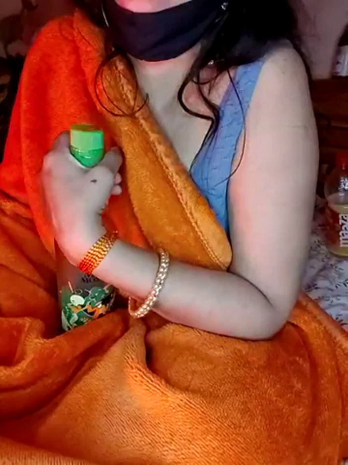 kaamuk_shweta