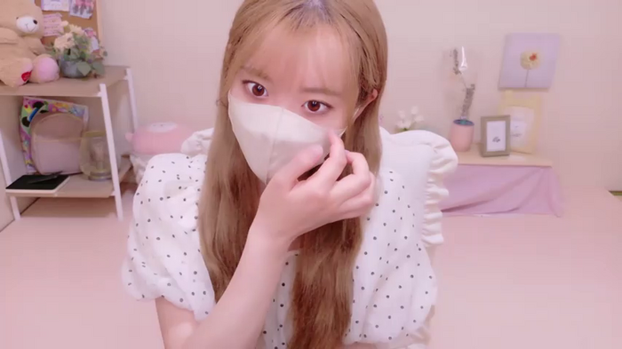 MOMONA_xo